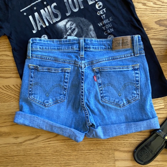Levi Cut Off Denim Shorts - Picture 5 of 6
